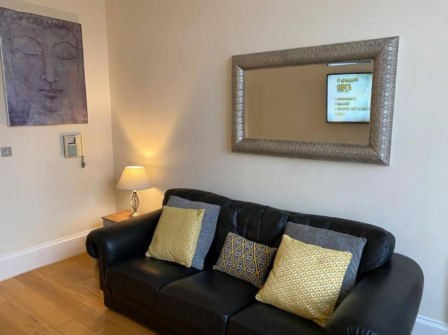 The Waterfront Suite Southport Exterior foto